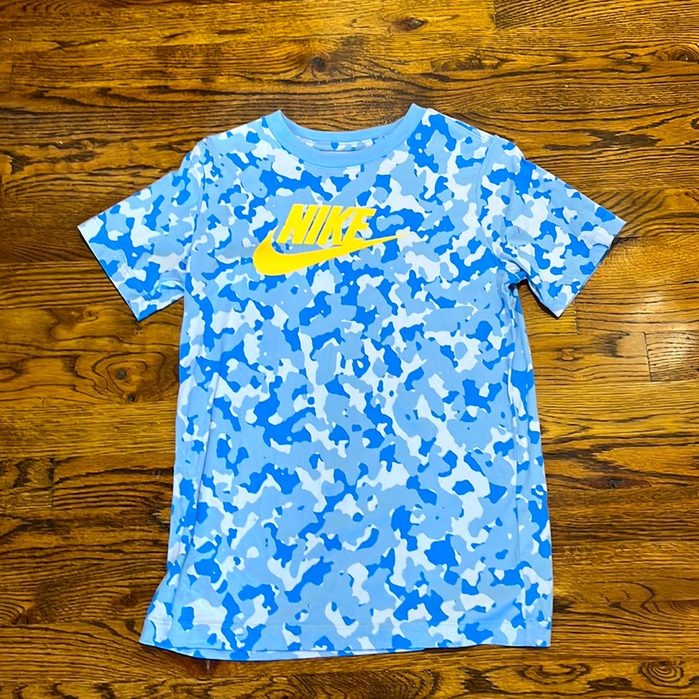 Nike shirt